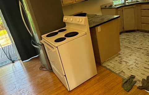 Kitchen deep clean after cleaning